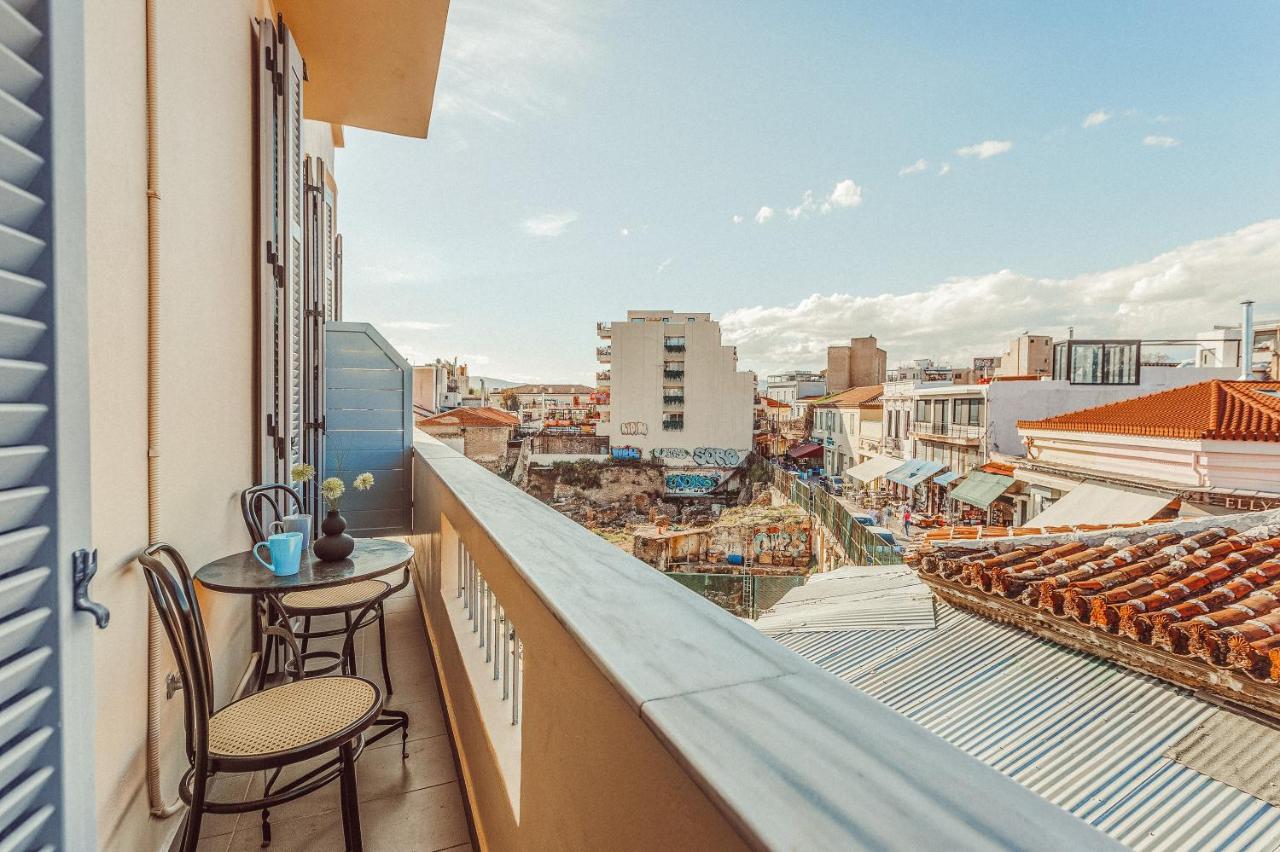 Suitas Atena Exterior foto